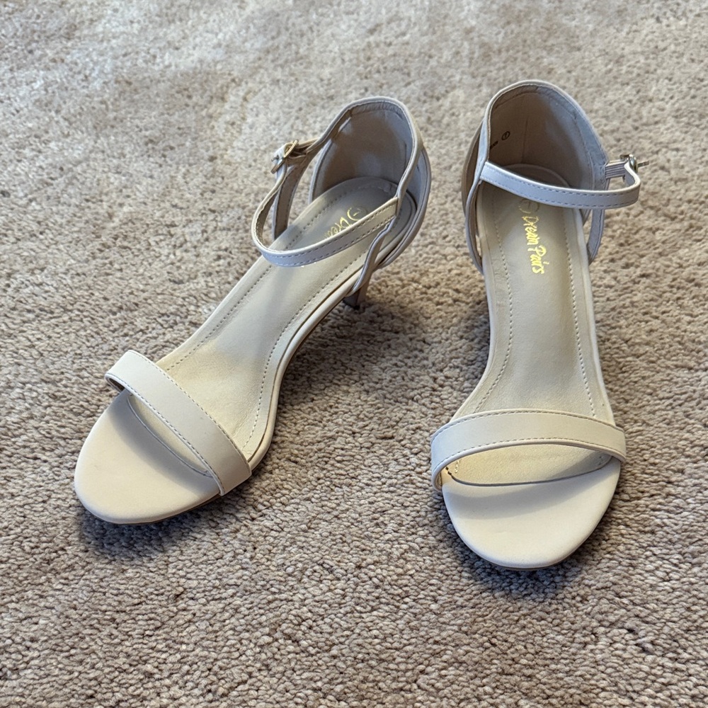 Dream Paris Lexii Nude Nubuck 2” Heel Sandal Size 7